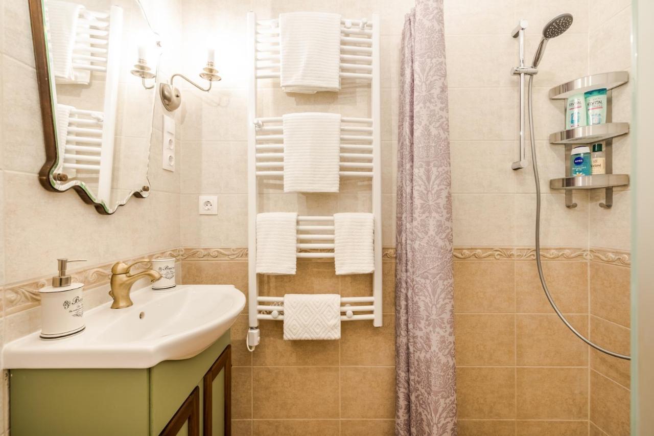 Provence Home - Citycenter, Tv, Washer, Coffee-Tea Budapest Esterno foto