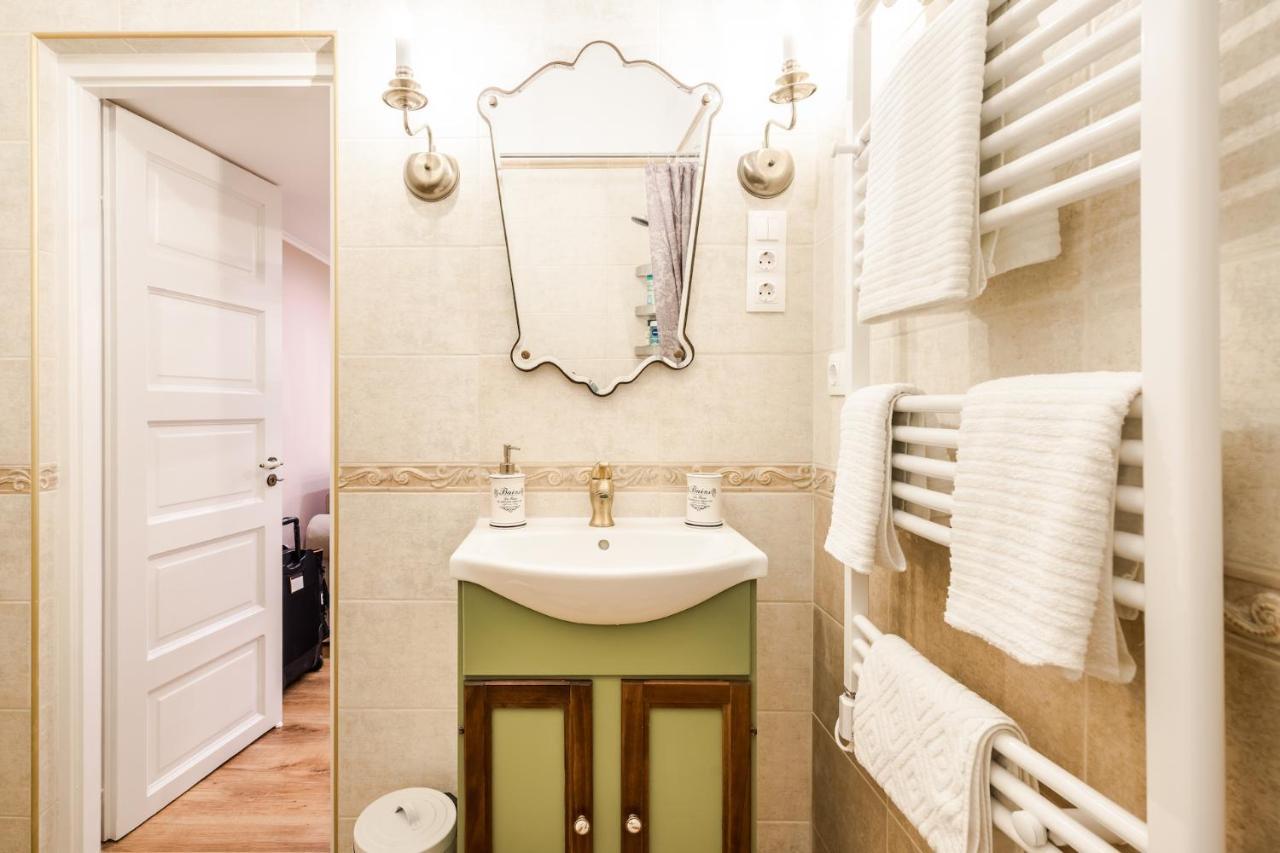 Provence Home - Citycenter, Tv, Washer, Coffee-Tea Budapest Esterno foto